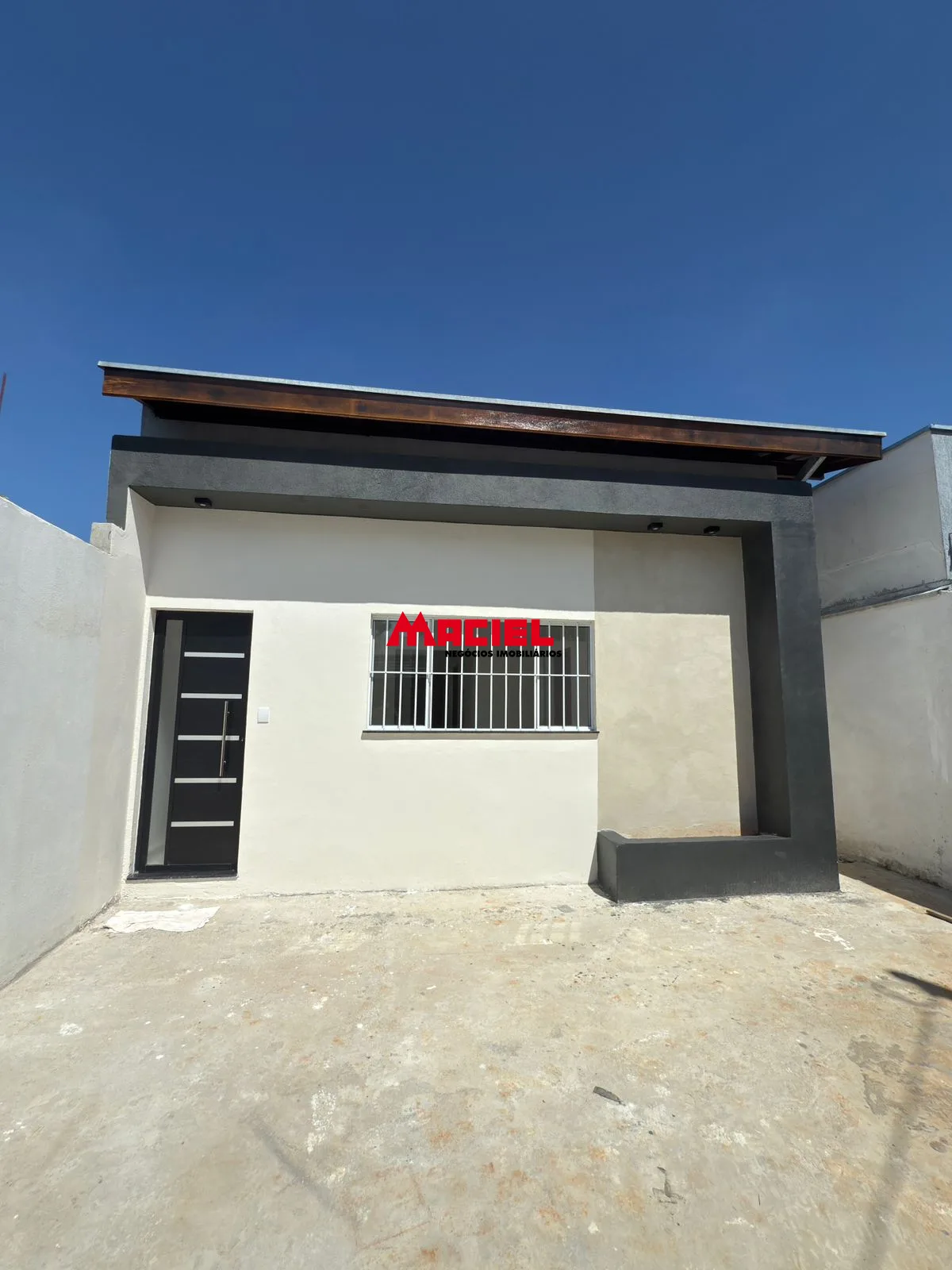 Comprar Casa / Padr&atilde;o em Ca&ccedil;apava R$ 415.000,00 - Foto 1