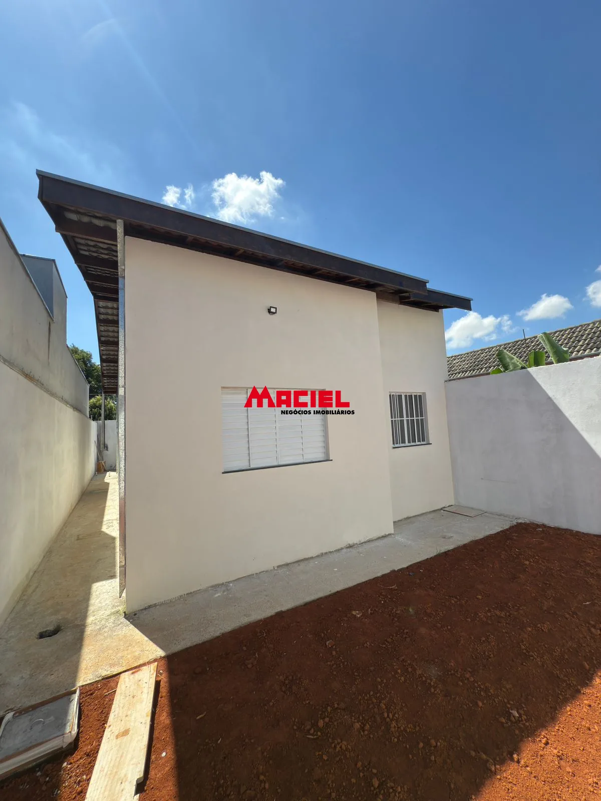 Comprar Casa / Padr&atilde;o em Ca&ccedil;apava R$ 415.000,00 - Foto 5