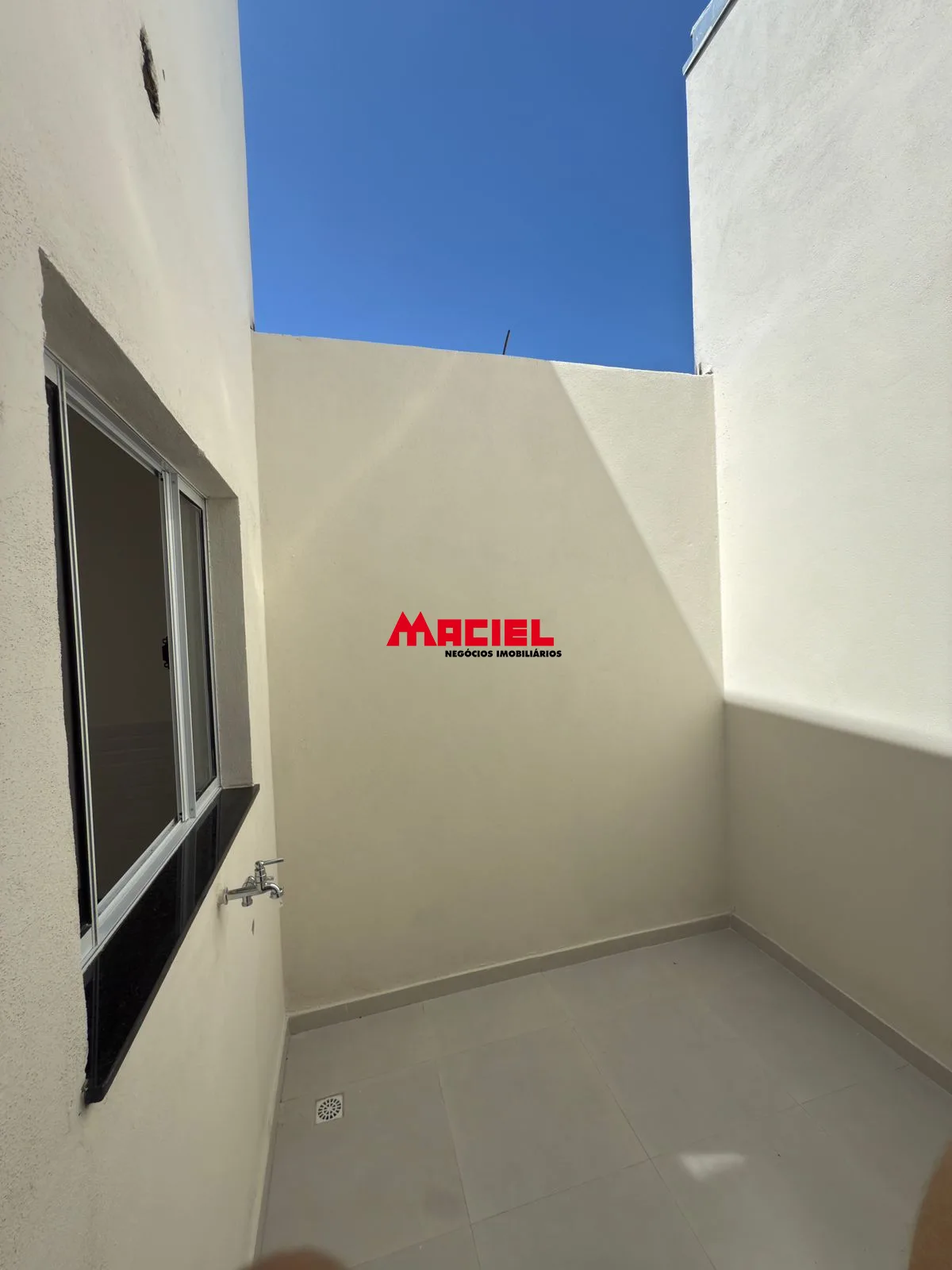 Comprar Casa / Padr&atilde;o em Ca&ccedil;apava R$ 415.000,00 - Foto 10