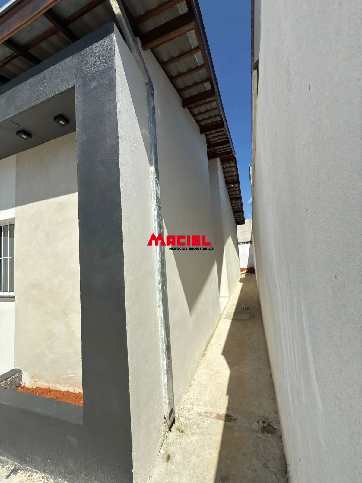 Comprar Casa / Padr&atilde;o em Ca&ccedil;apava R$ 415.000,00 - Foto 12