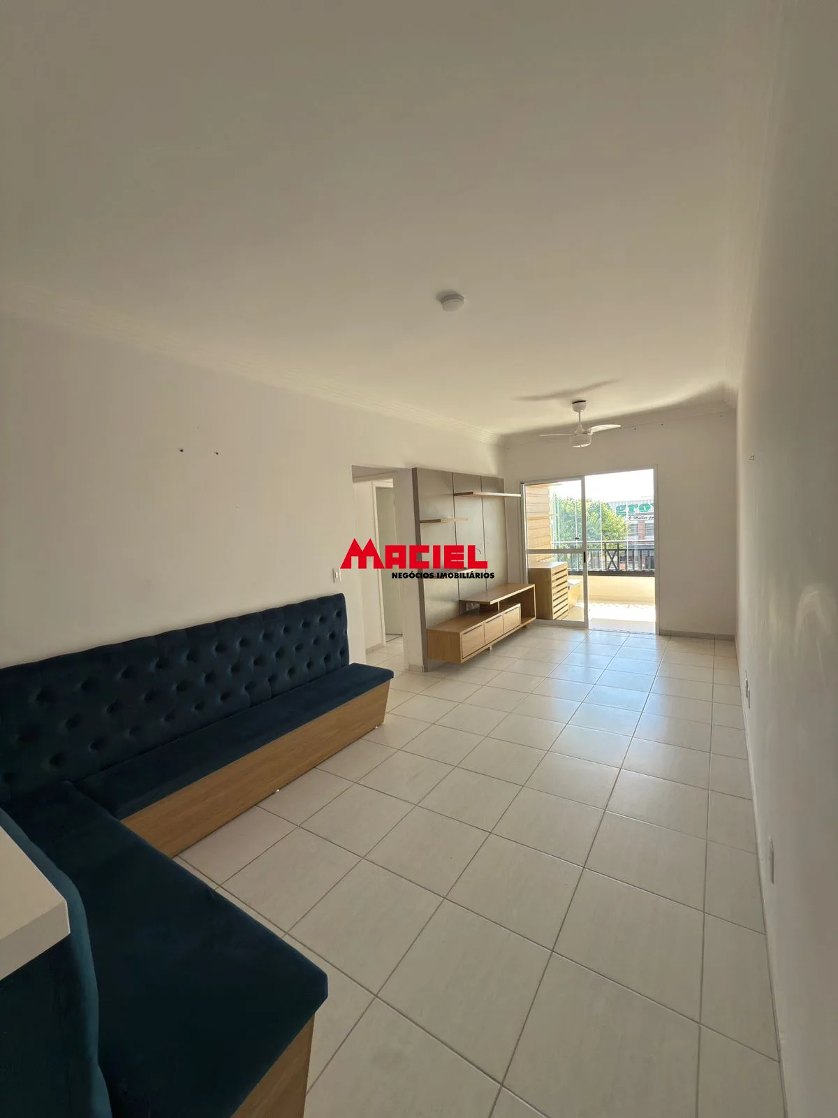 Comprar Apartamento / Padr&atilde;o em Ca&ccedil;apava R$ 460.000,00 - Foto 2