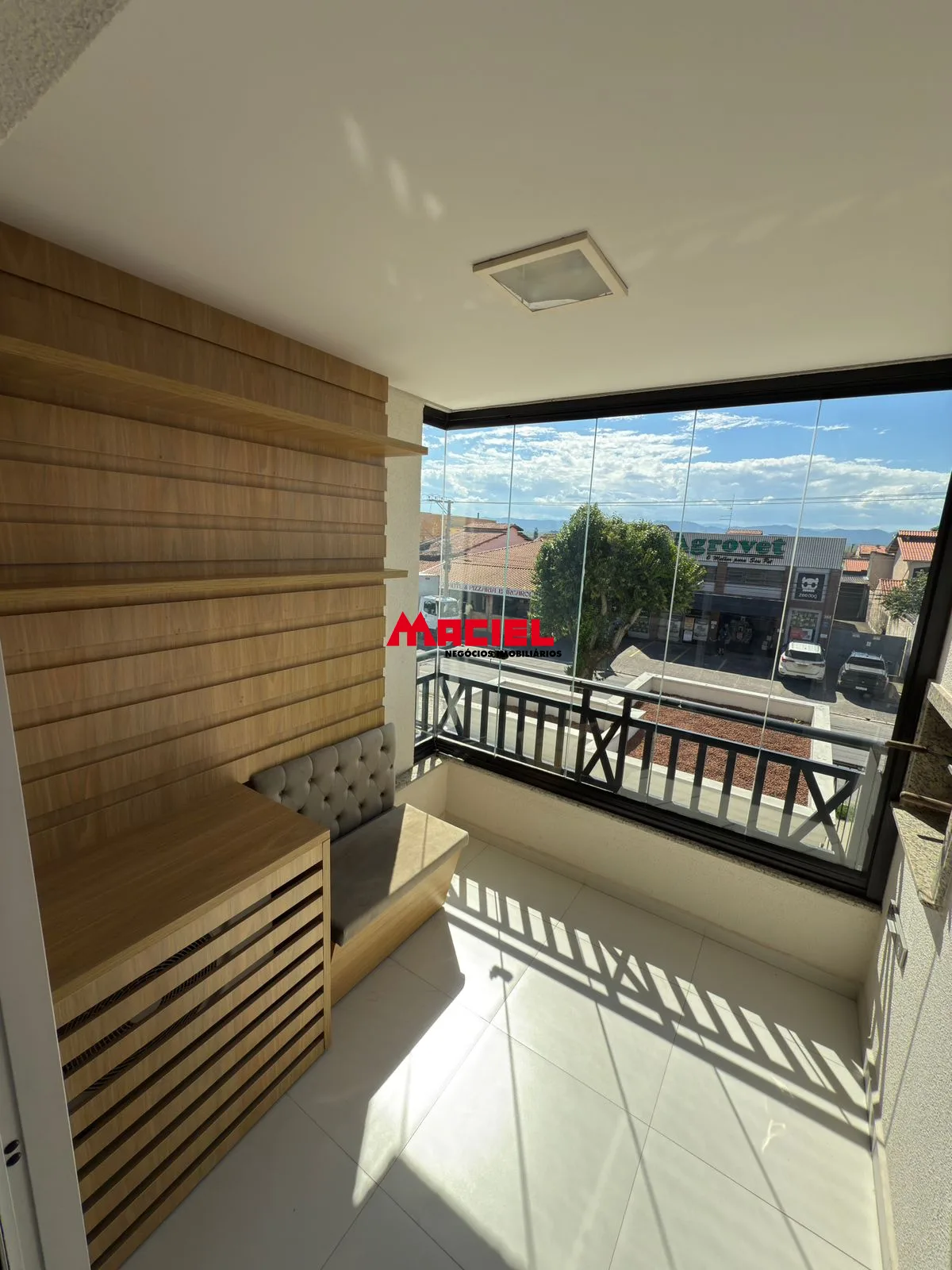 Comprar Apartamento / Padr&atilde;o em Ca&ccedil;apava R$ 460.000,00 - Foto 3