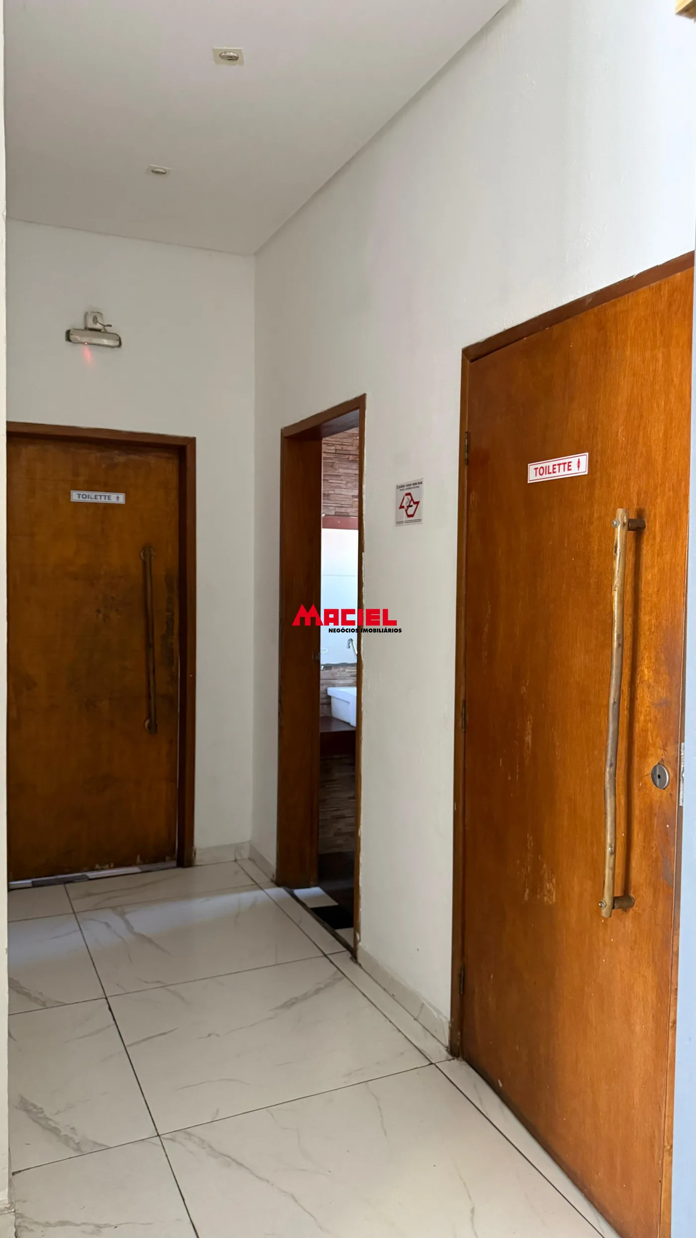 Comprar Comercial / Fundo em S&atilde;o Jos&eacute; dos Campos R$ 350.000,00 - Foto 7