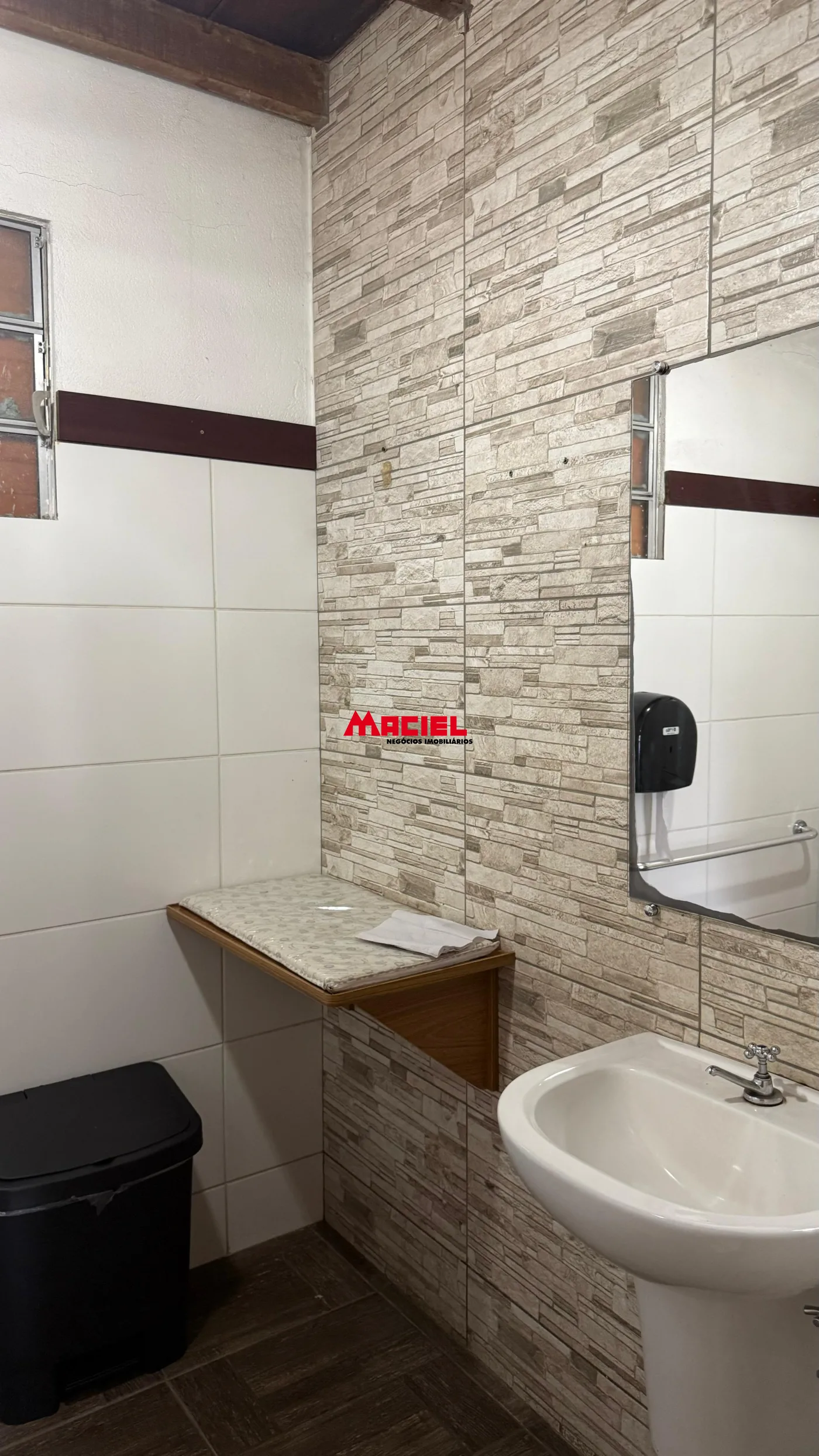 Comprar Comercial / Fundo em S&atilde;o Jos&eacute; dos Campos R$ 350.000,00 - Foto 15