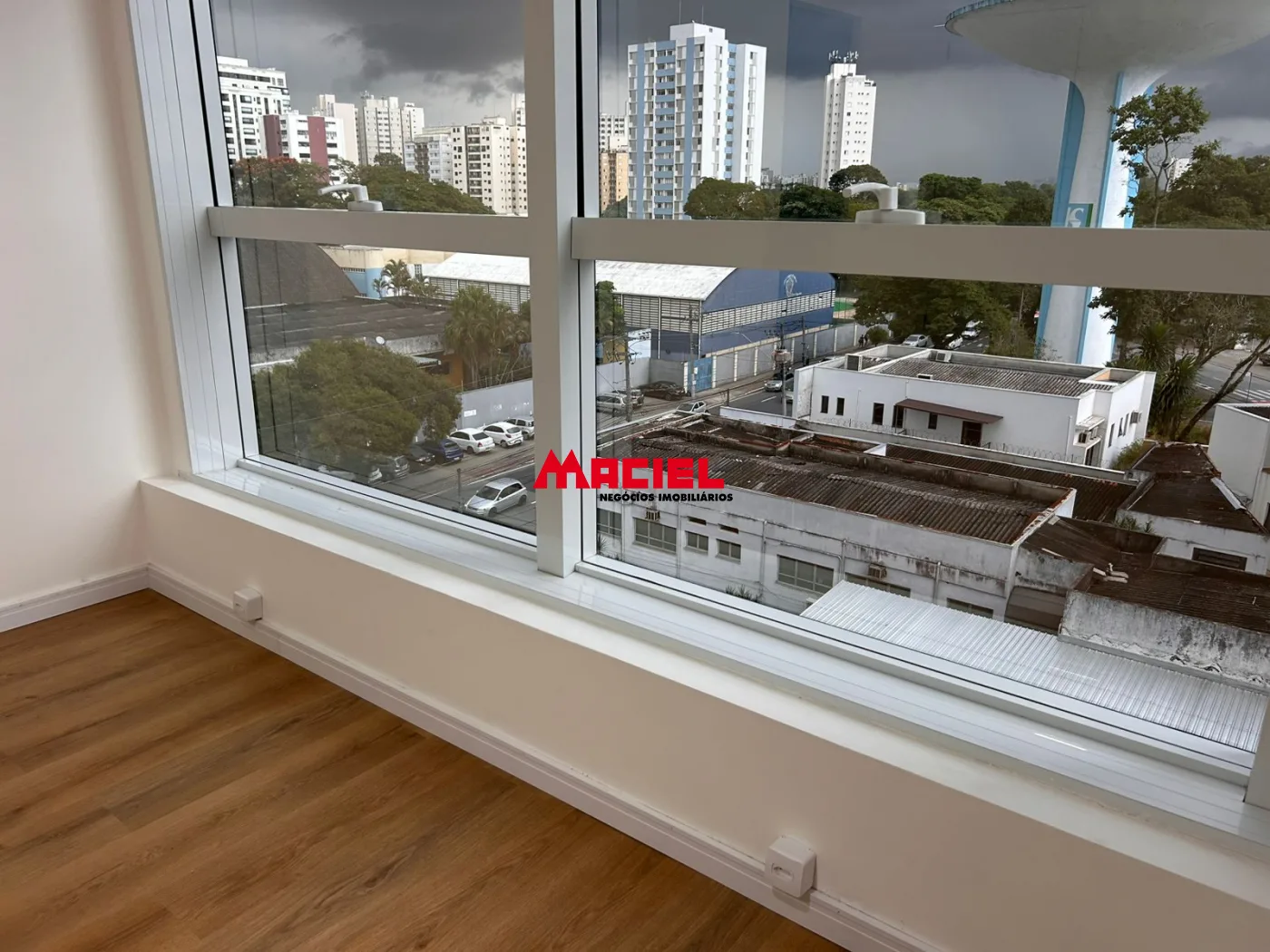 Comprar Comercial / Sala em S&atilde;o Jos&eacute; dos Campos R$ 350.000,00 - Foto 6
