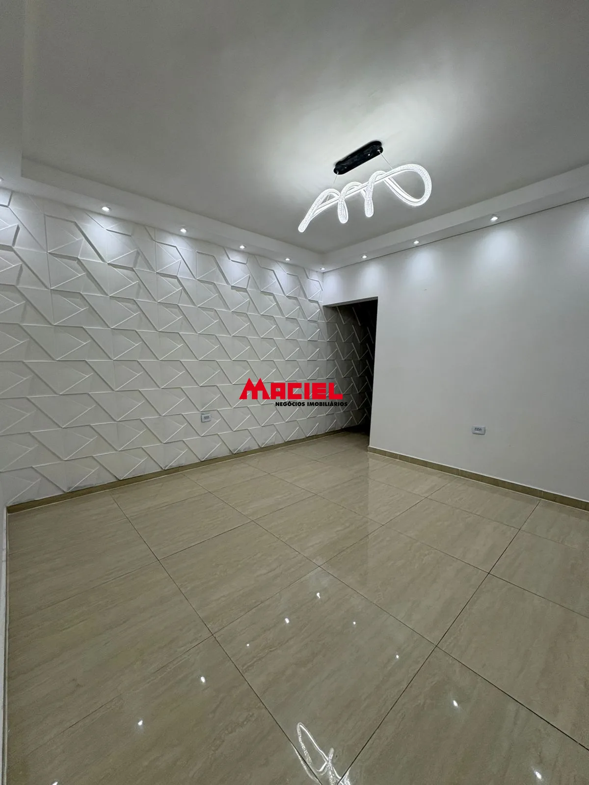 Alugar Casa / Padr&atilde;o em Jacare&iacute; R$ 2.000,00 - Foto 4