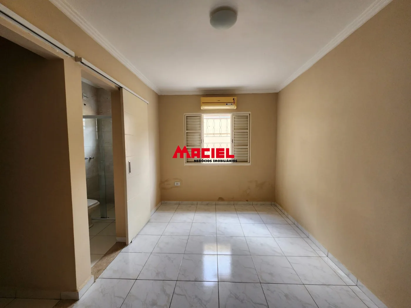 Comprar Casa / Padr&atilde;o em S&atilde;o Jos&eacute; dos Campos R$ 450.000,00 - Foto 3