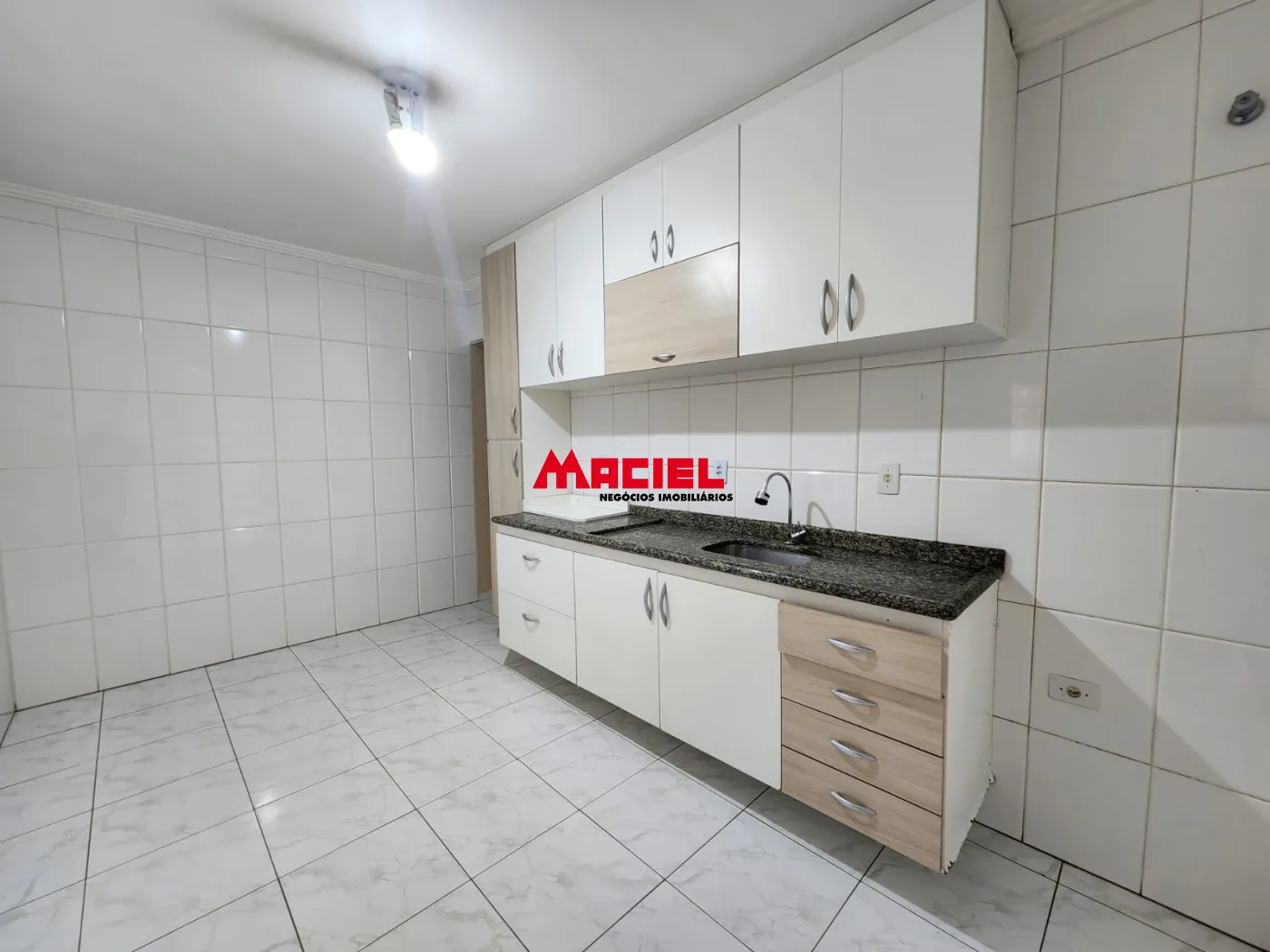 Comprar Casa / Padr&atilde;o em S&atilde;o Jos&eacute; dos Campos R$ 450.000,00 - Foto 12