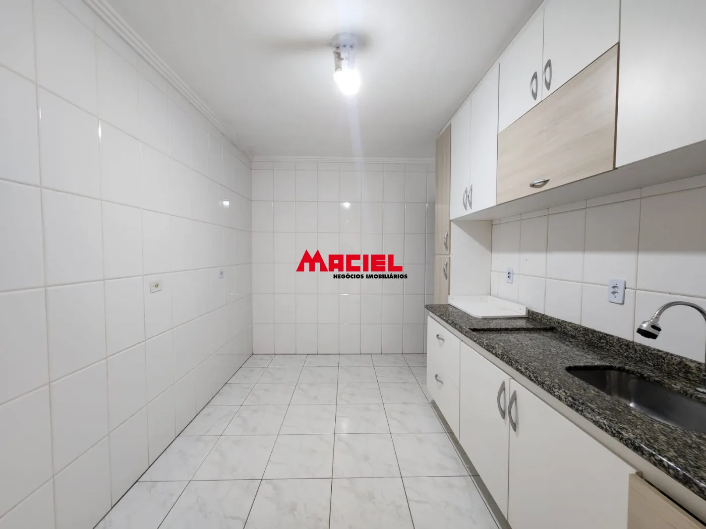 Comprar Casa / Padr&atilde;o em S&atilde;o Jos&eacute; dos Campos R$ 450.000,00 - Foto 13