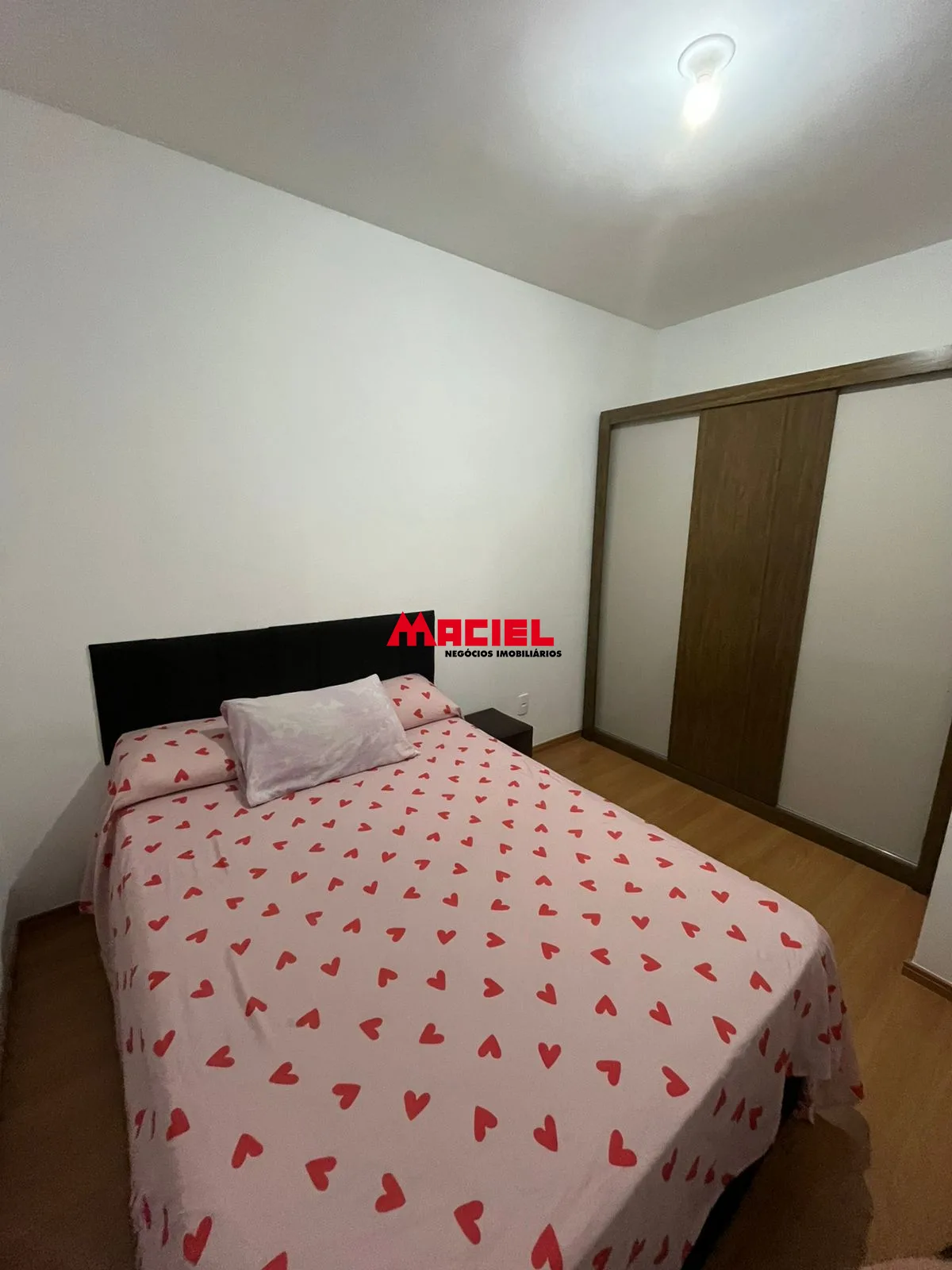 Comprar Apartamento / Padr&atilde;o em S&atilde;o Jos&eacute; dos Campos R$ 385.000,00 - Foto 13