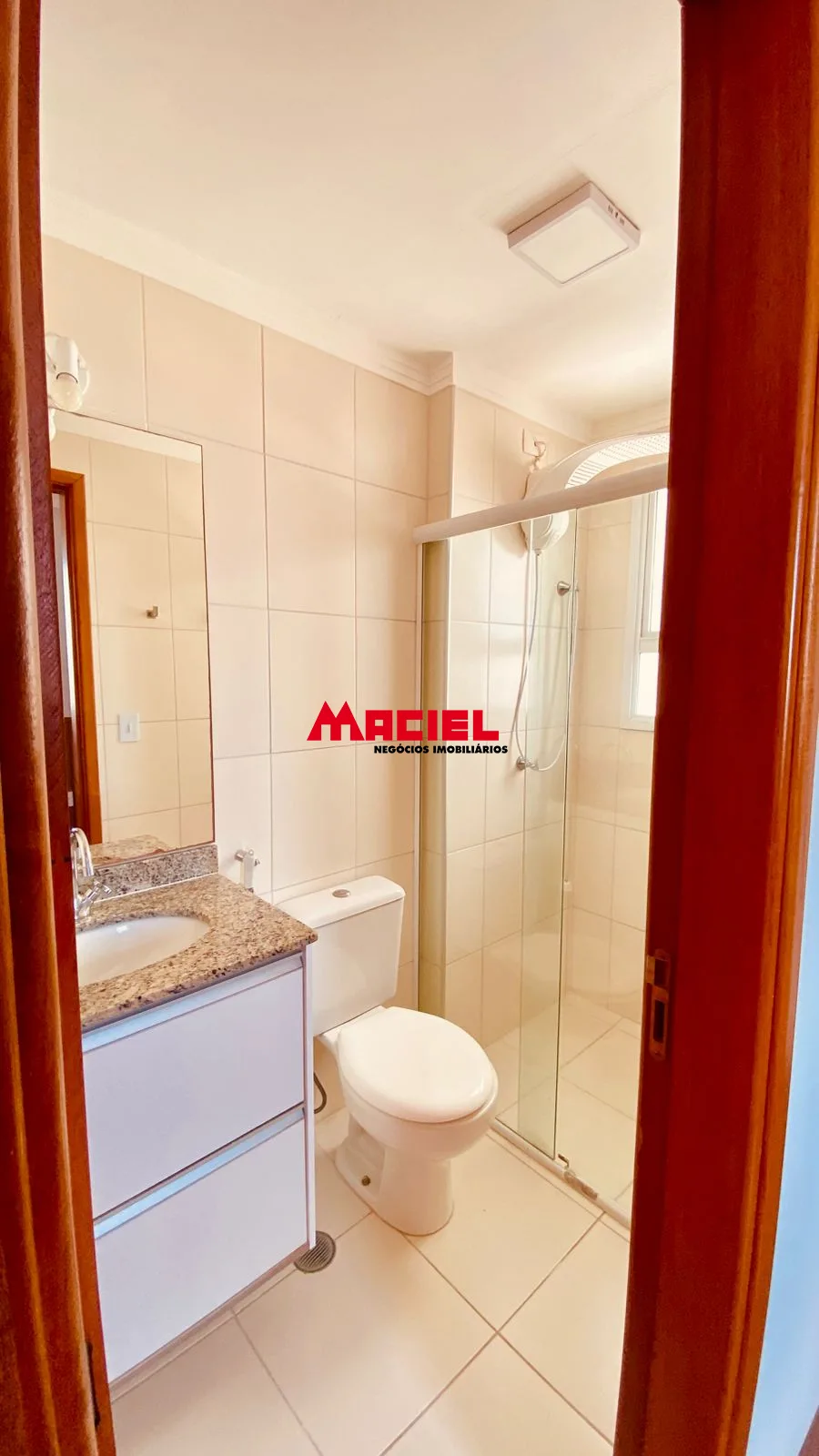 Alugar Apartamento / Padr&atilde;o em S&atilde;o Jos&eacute; dos Campos R$ 3.200,00 - Foto 2