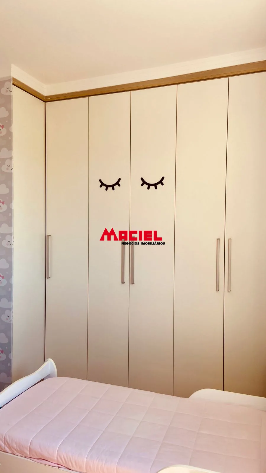 Alugar Apartamento / Padr&atilde;o em S&atilde;o Jos&eacute; dos Campos R$ 3.200,00 - Foto 9