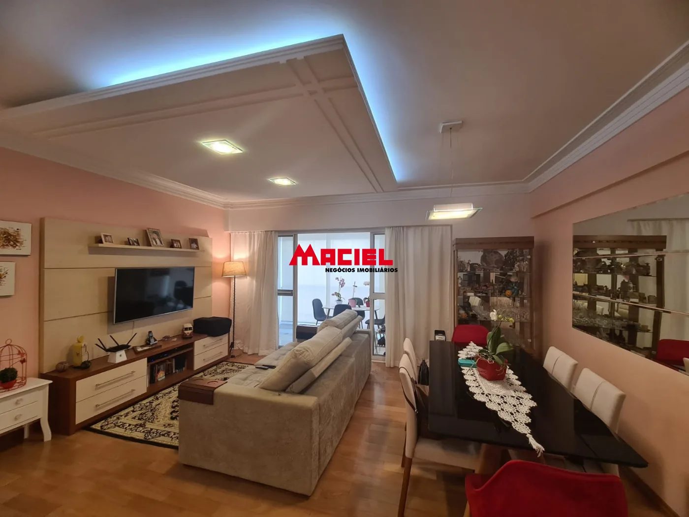 Comprar Apartamento / Padr&atilde;o em S&atilde;o Jos&eacute; dos Campos R$ 1.050.000,00 - Foto 1