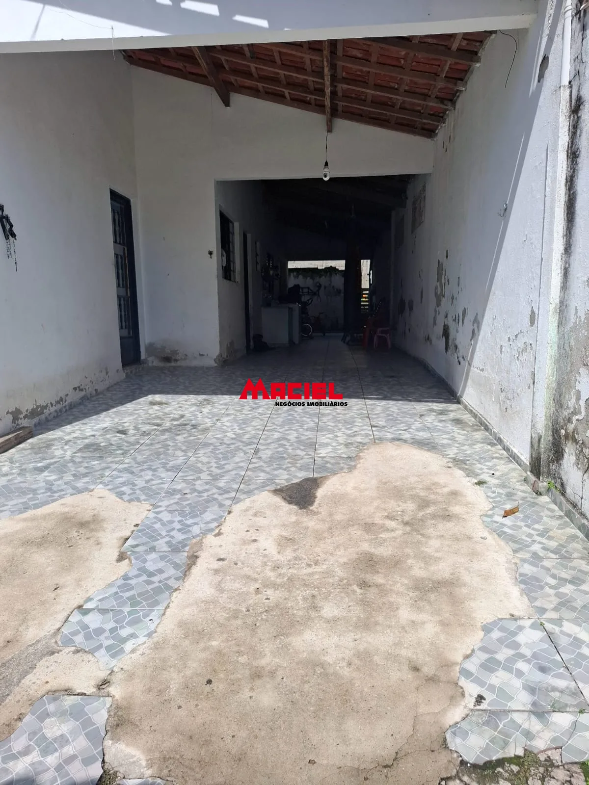 Comprar Casa / Padr&atilde;o em S&atilde;o Jos&eacute; dos Campos R$ 370.000,00 - Foto 1