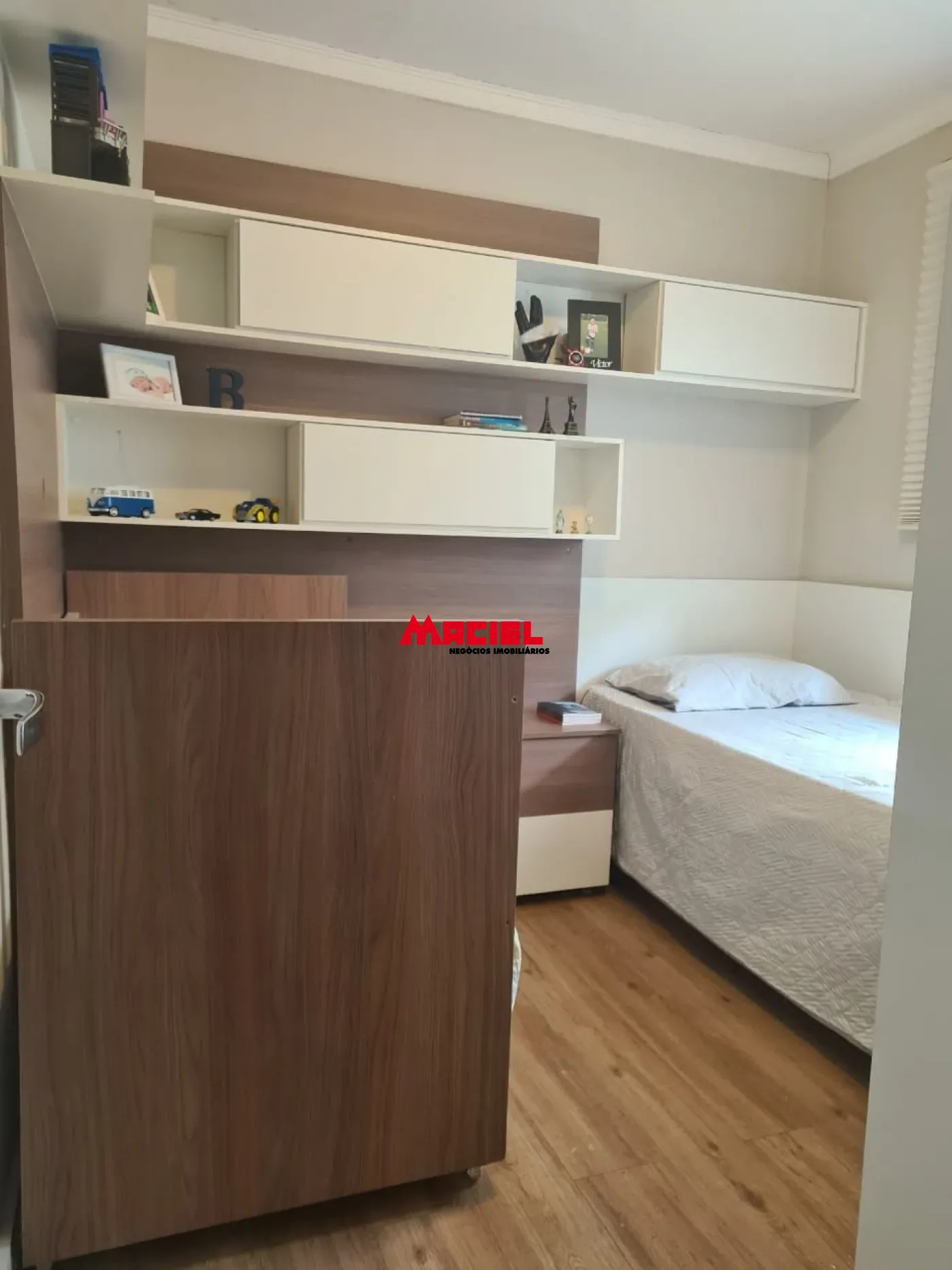 Alugar Casa / Padr&atilde;o em S&atilde;o Jos&eacute; dos Campos R$ 3.300,00 - Foto 3