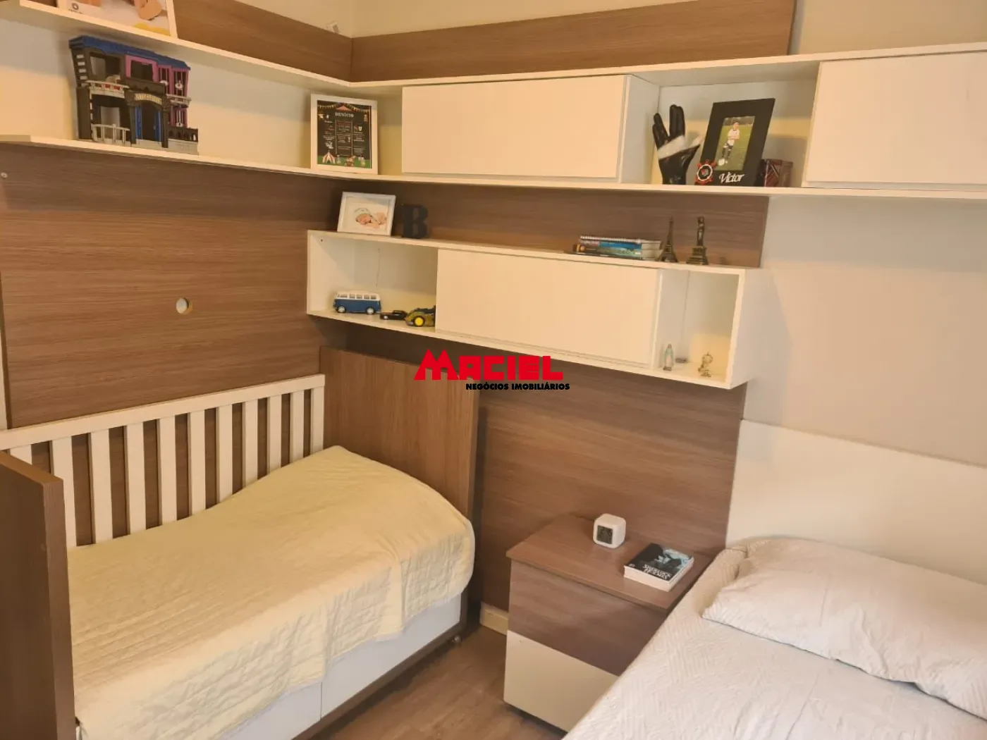 Alugar Casa / Padr&atilde;o em S&atilde;o Jos&eacute; dos Campos R$ 3.300,00 - Foto 13