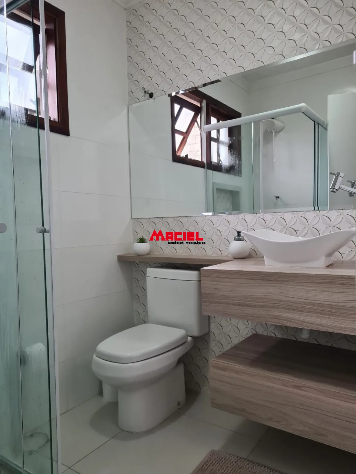 Alugar Casa / Padr&atilde;o em S&atilde;o Jos&eacute; dos Campos R$ 3.300,00 - Foto 18