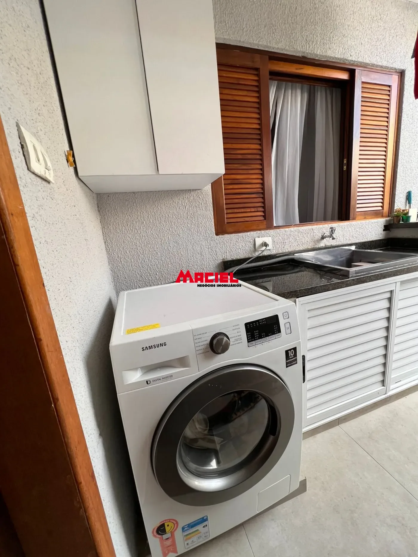 Alugar Casa / Padr&atilde;o em S&atilde;o Jos&eacute; dos Campos R$ 3.300,00 - Foto 24