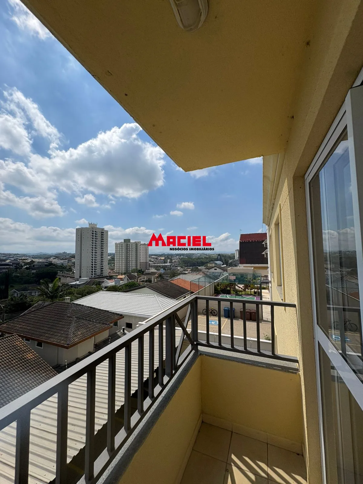 Alugar Apartamento / Padr&atilde;o em S&atilde;o Jos&eacute; dos Campos R$ 2.400,00 - Foto 9