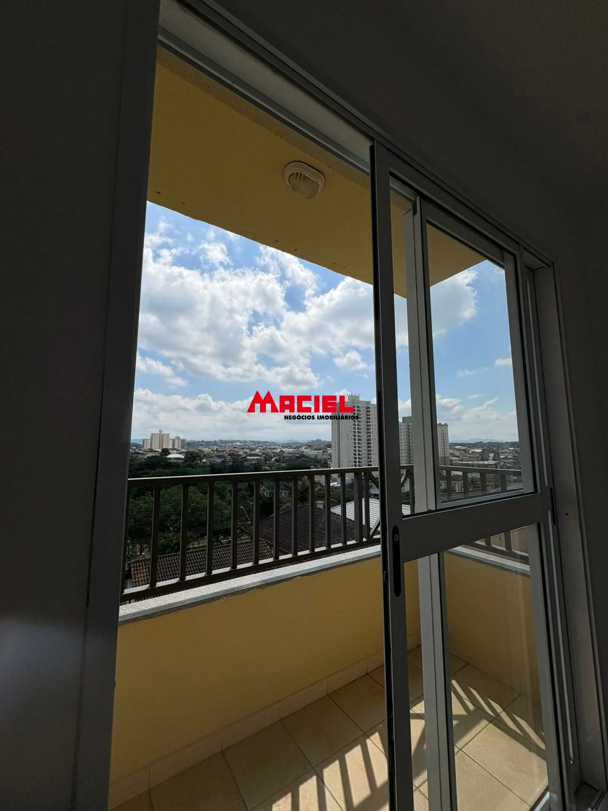 Alugar Apartamento / Padr&atilde;o em S&atilde;o Jos&eacute; dos Campos R$ 2.400,00 - Foto 7