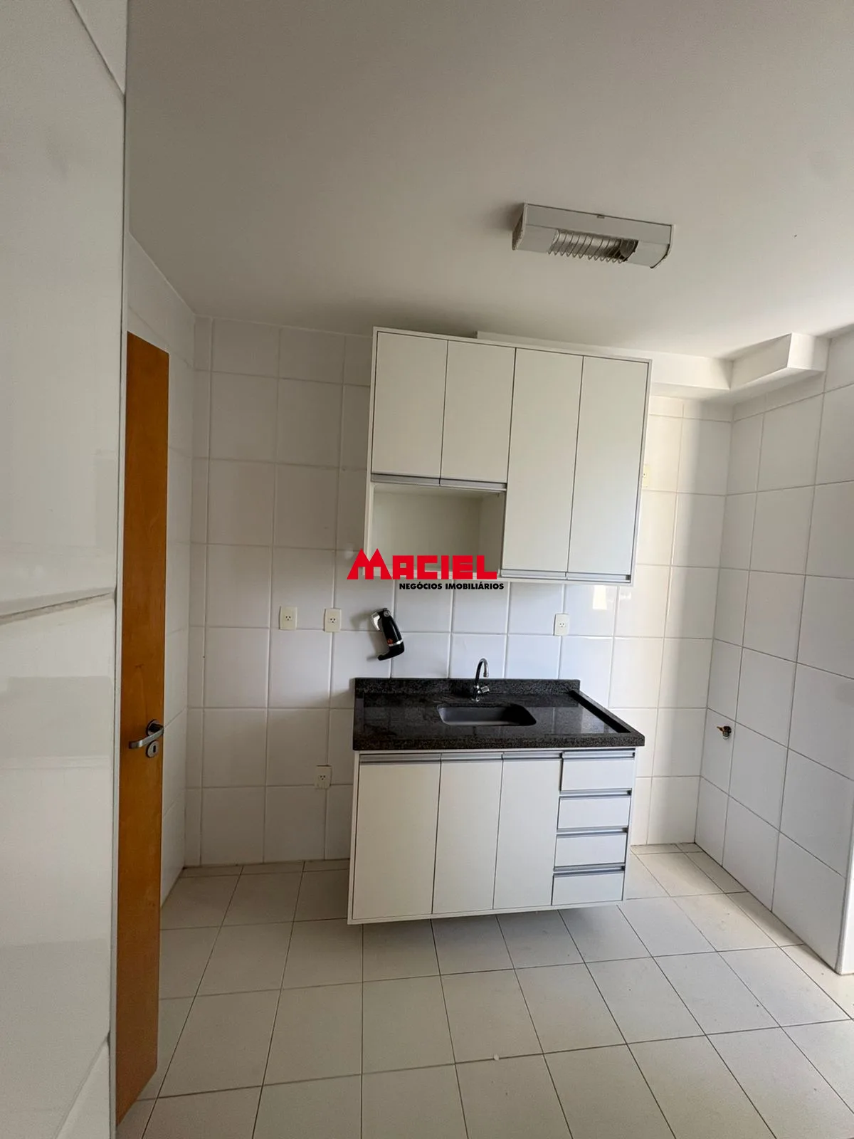 Alugar Apartamento / Padr&atilde;o em S&atilde;o Jos&eacute; dos Campos R$ 2.400,00 - Foto 20
