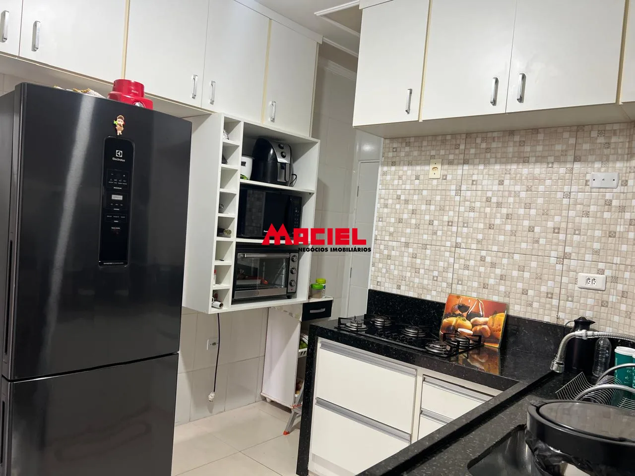 Comprar Casa / Padr&atilde;o em S&atilde;o Jos&eacute; dos Campos R$ 660.000,00 - Foto 3