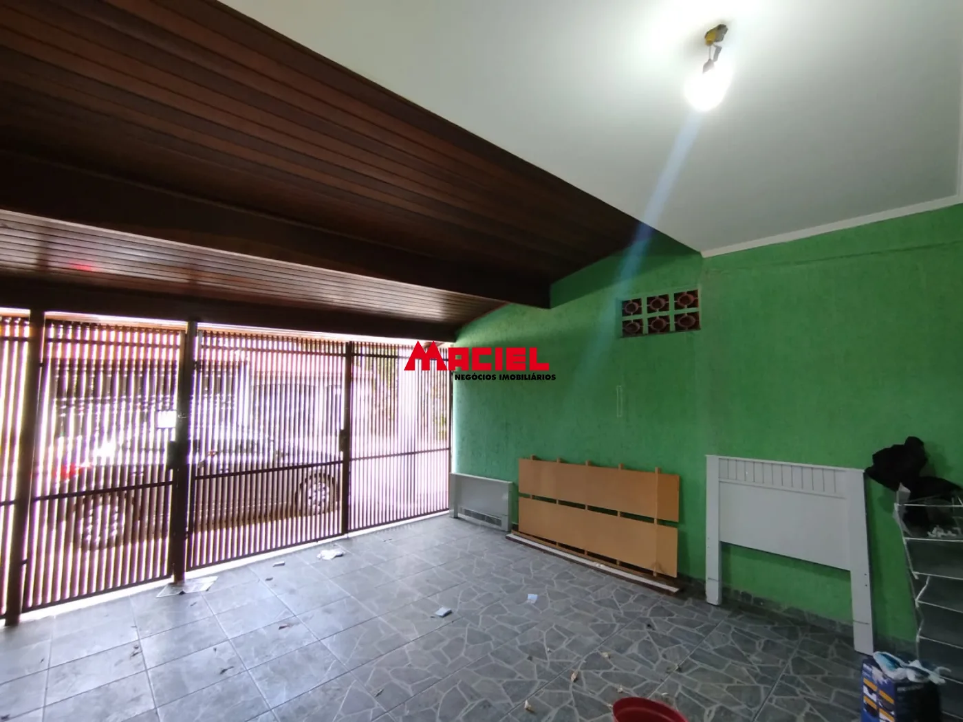 Alugar Casa / Sobrado em S&atilde;o Jos&eacute; dos Campos R$ 3.300,00 - Foto 3