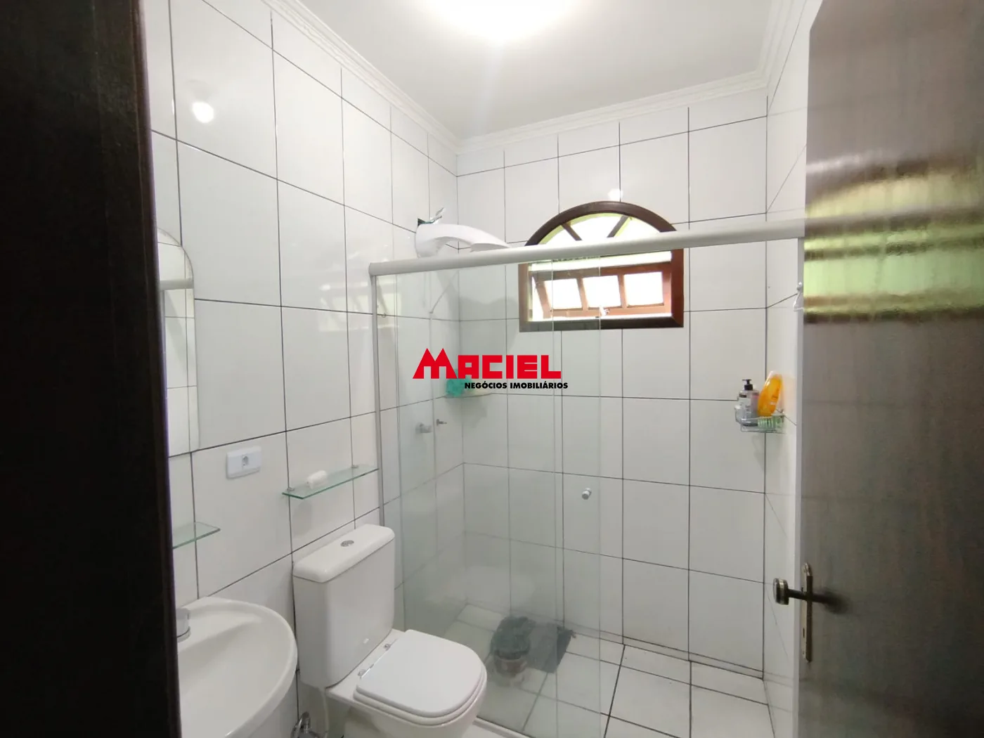 Alugar Casa / Sobrado em S&atilde;o Jos&eacute; dos Campos R$ 3.300,00 - Foto 8