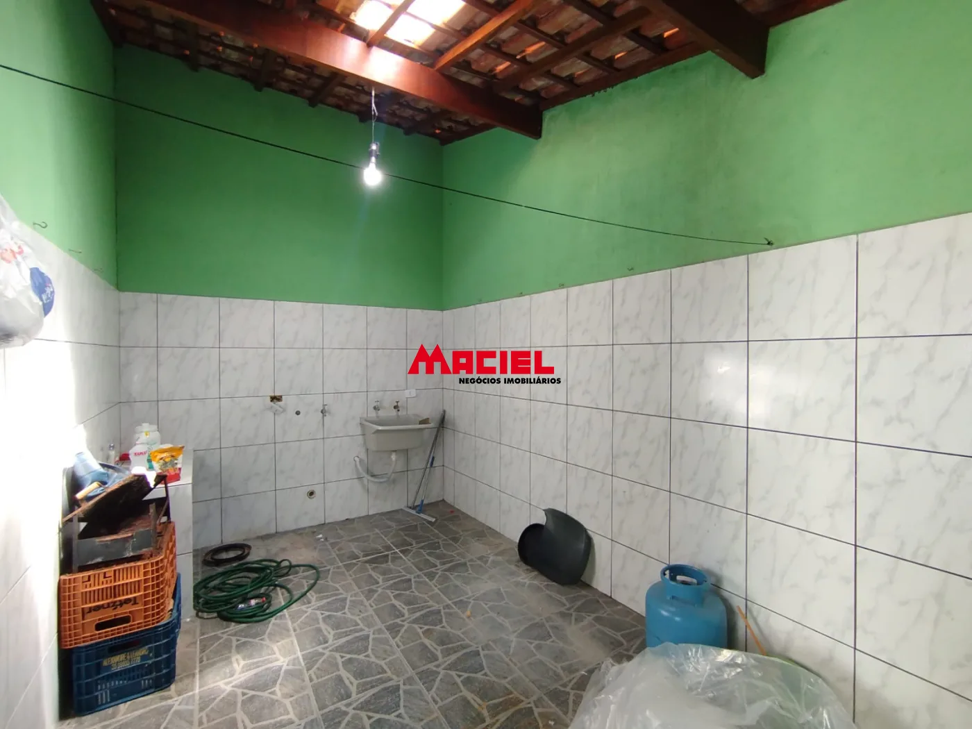 Alugar Casa / Sobrado em S&atilde;o Jos&eacute; dos Campos R$ 3.300,00 - Foto 16