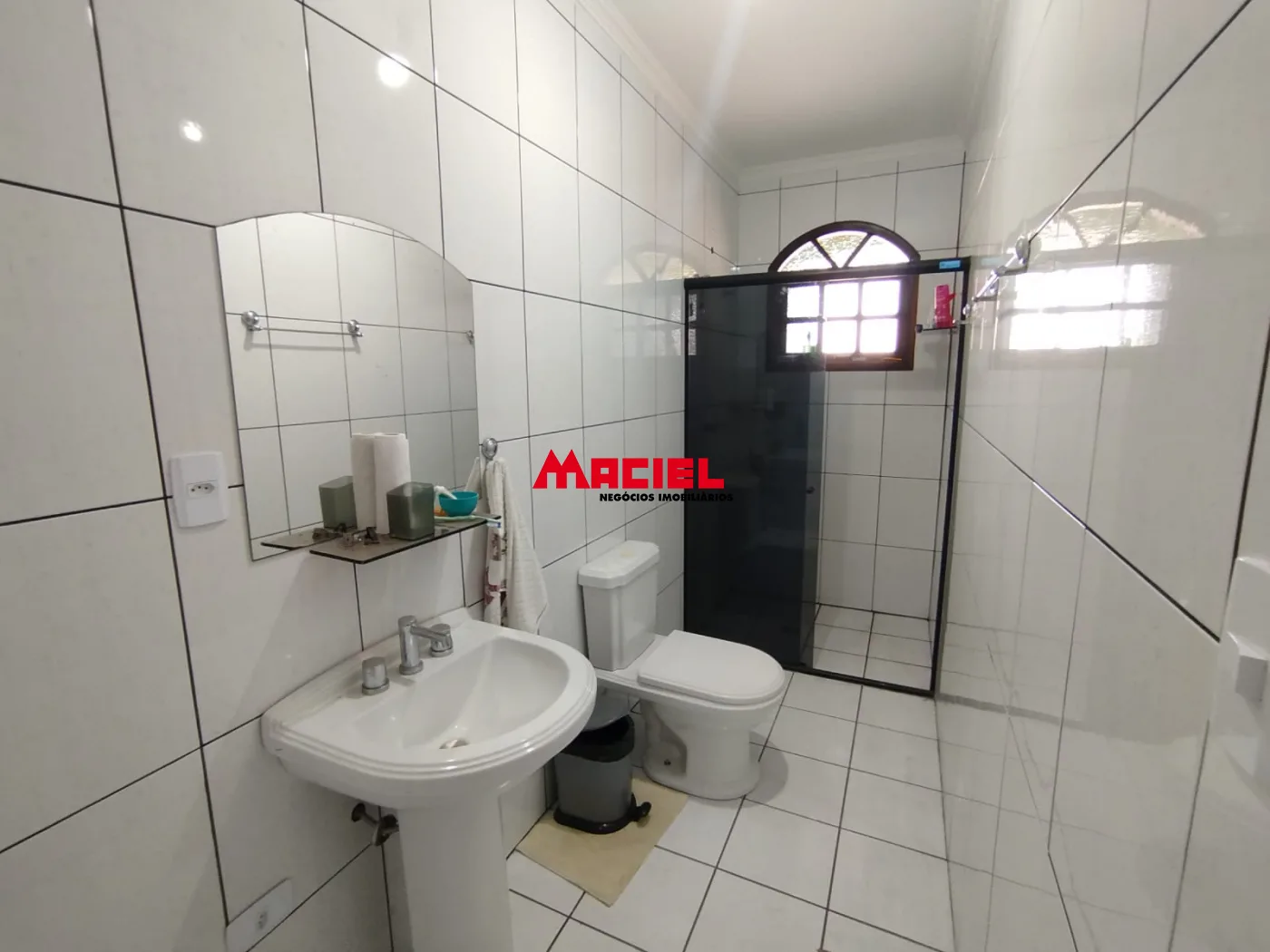 Alugar Casa / Sobrado em S&atilde;o Jos&eacute; dos Campos R$ 3.300,00 - Foto 20