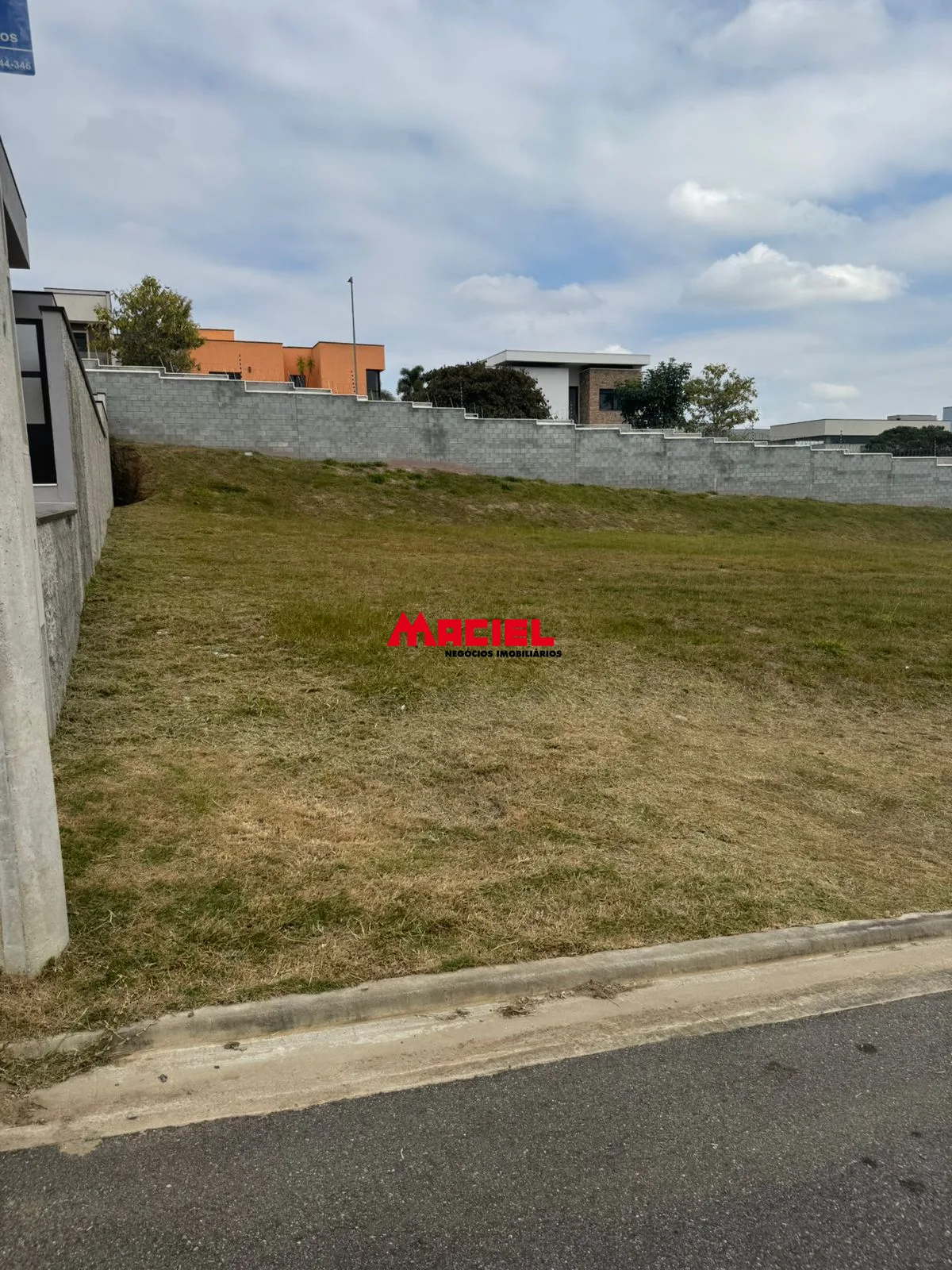 Comprar Terreno / Condom&iacute;nio em S&atilde;o Jos&eacute; dos Campos R$ 850.000,00 - Foto 1