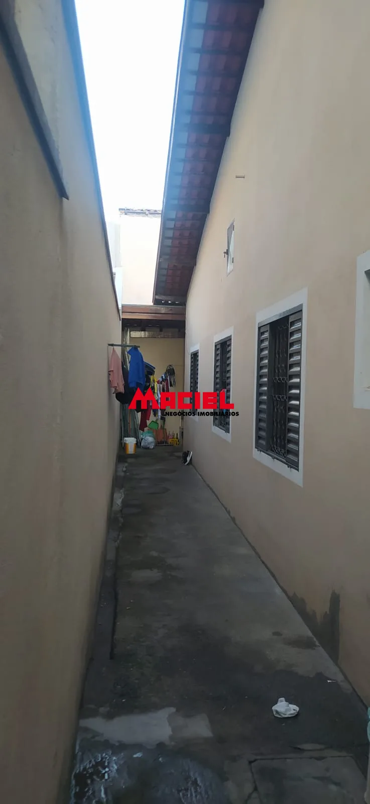 Comprar Casa / Padr&atilde;o em S&atilde;o Jos&eacute; dos Campos R$ 450.000,00 - Foto 1