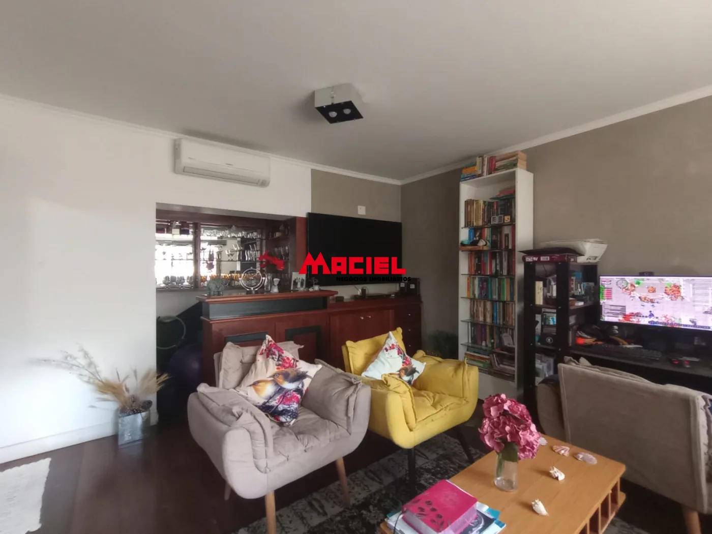 Comprar Casa / Padr&atilde;o em S&atilde;o Jos&eacute; dos Campos R$ 800.000,00 - Foto 8