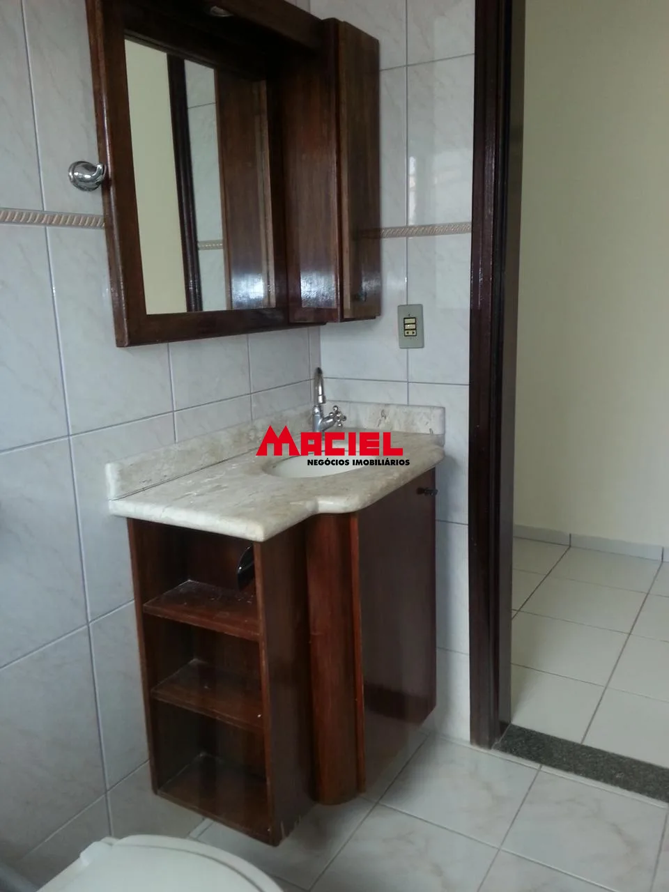 Comprar Casa / Padr&atilde;o em S&atilde;o Jos&eacute; dos Campos R$ 800.000,00 - Foto 14