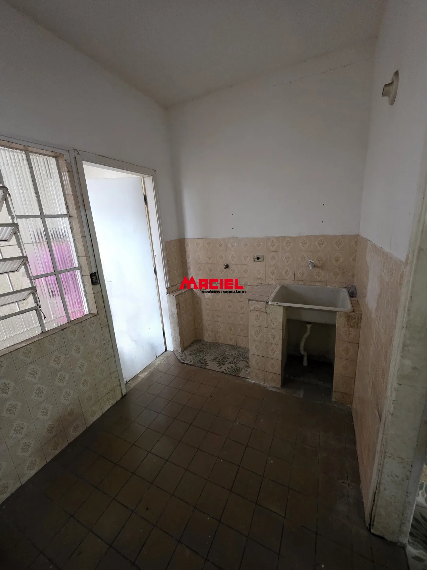 Comprar Casa / Padr&atilde;o em S&atilde;o Jos&eacute; dos Campos R$ 800.000,00 - Foto 2