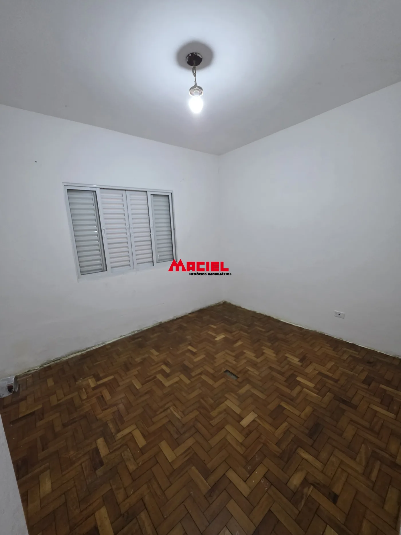 Comprar Casa / Padr&atilde;o em S&atilde;o Jos&eacute; dos Campos R$ 800.000,00 - Foto 4