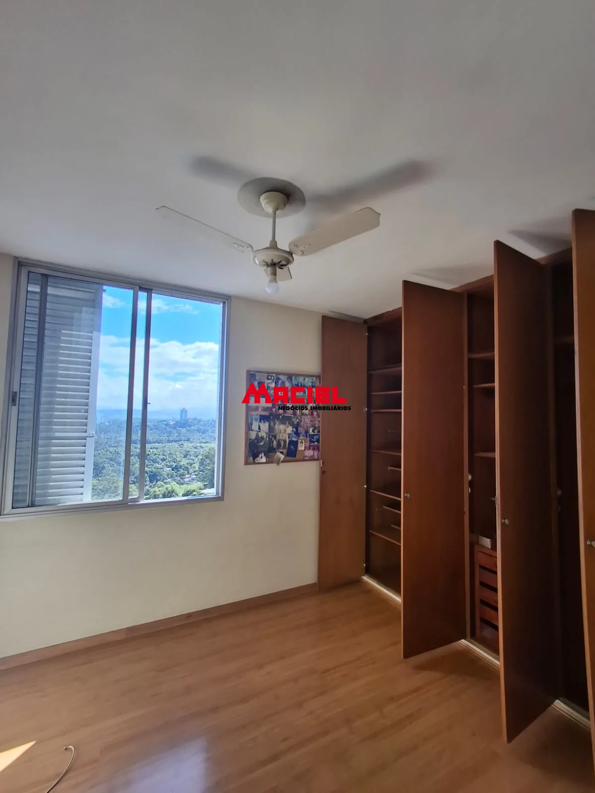 Comprar Apartamento / Padr&atilde;o em S&atilde;o Jos&eacute; dos Campos R$ 900.000,00 - Foto 14