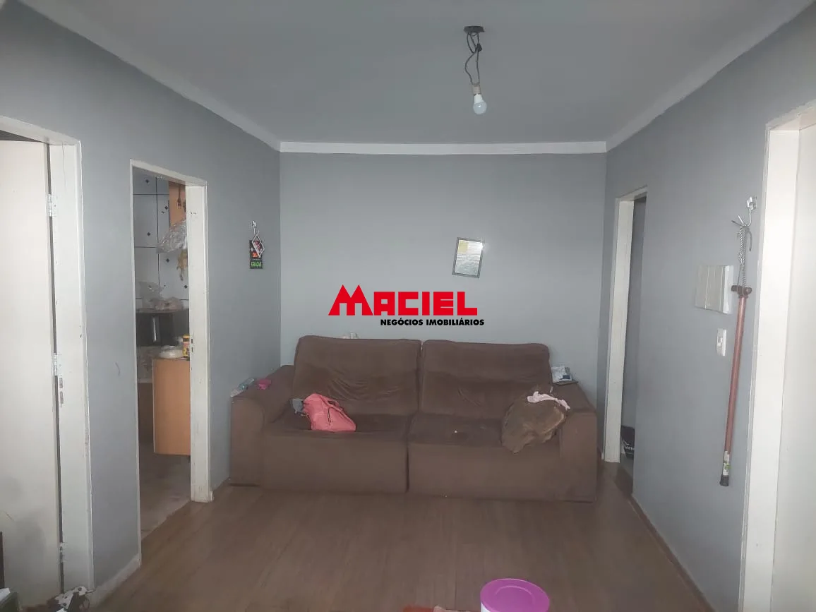 Comprar Casa / Padr&atilde;o em S&atilde;o Jos&eacute; dos Campos R$ 240.000,00 - Foto 1