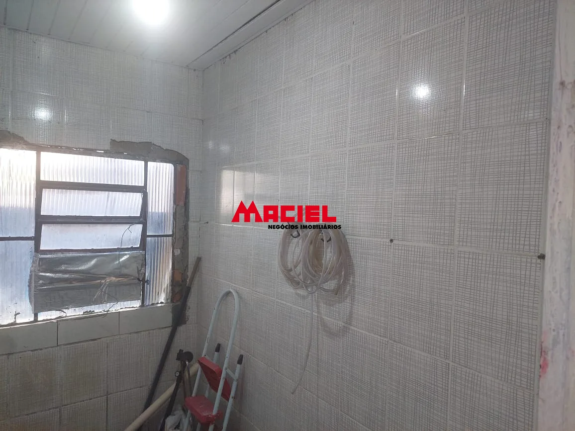 Comprar Casa / Padr&atilde;o em S&atilde;o Jos&eacute; dos Campos R$ 240.000,00 - Foto 2