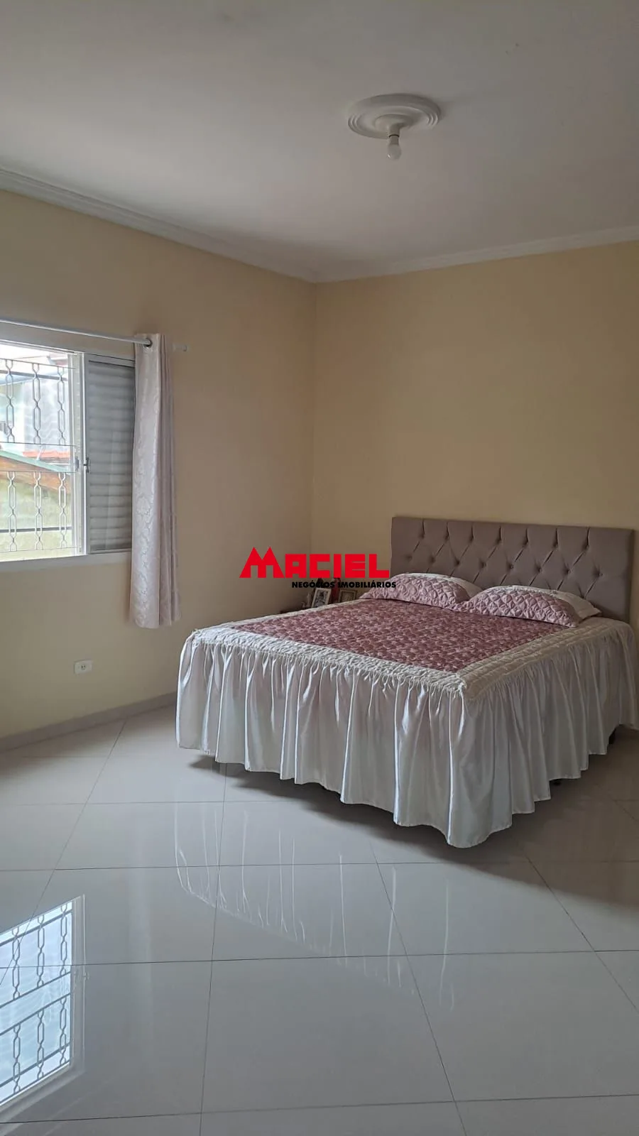 Comprar Casa / Sobrado em S&atilde;o Jos&eacute; dos Campos R$ 900.000,00 - Foto 1
