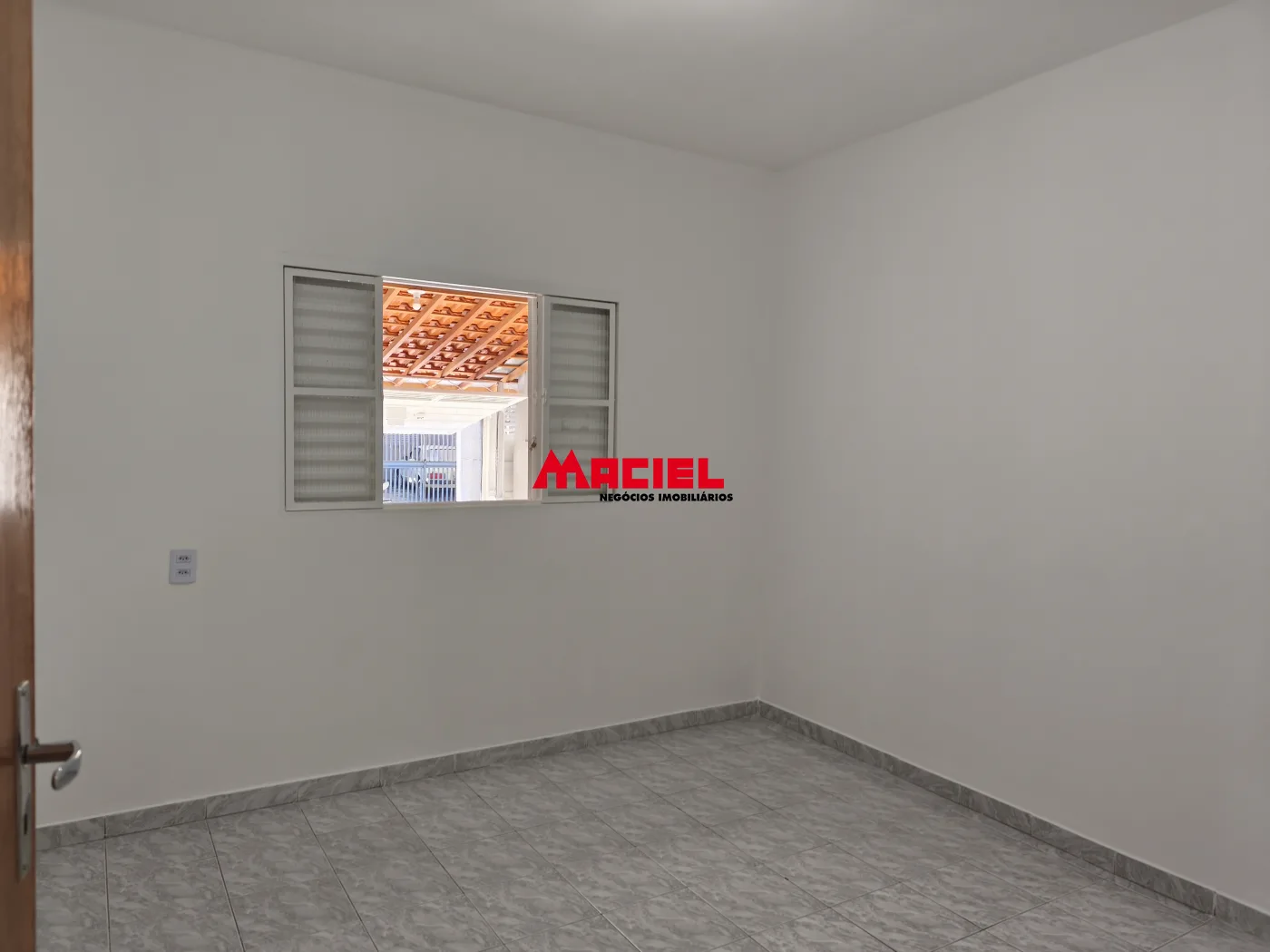 Comprar Casa / Padr&atilde;o em S&atilde;o Jos&eacute; dos Campos R$ 365.000,00 - Foto 5