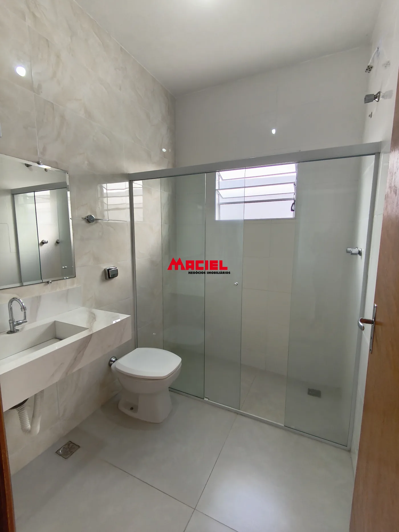 Comprar Casa / Padr&atilde;o em S&atilde;o Jos&eacute; dos Campos R$ 365.000,00 - Foto 8