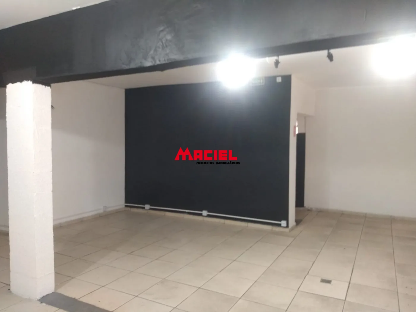 Alugar Comercial / Ponto Comercial em S&atilde;o Jos&eacute; dos Campos R$ 6.500,00 - Foto 9