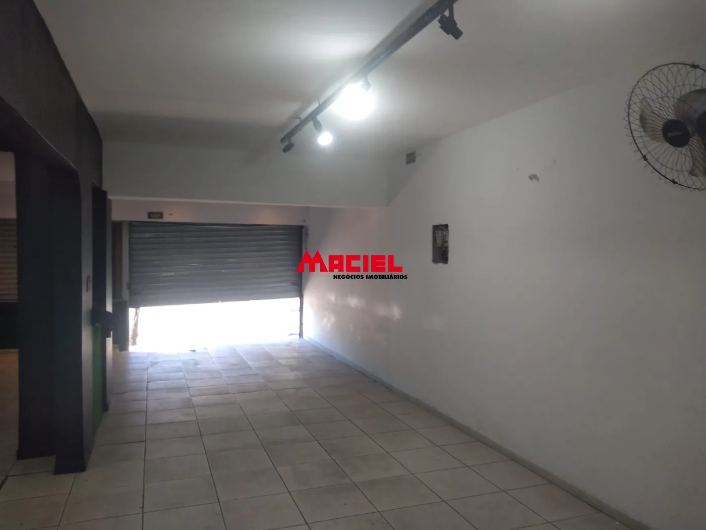 Alugar Comercial / Ponto Comercial em S&atilde;o Jos&eacute; dos Campos R$ 6.500,00 - Foto 24