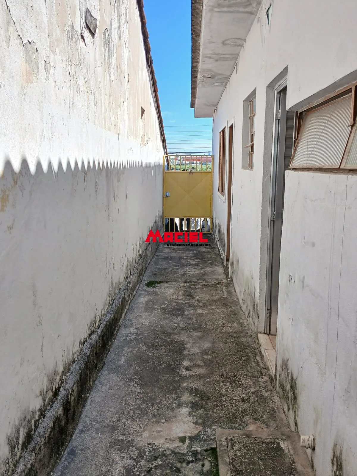 Comprar Casa / Padr&atilde;o em S&atilde;o Jos&eacute; dos Campos R$ 390.000,00 - Foto 3
