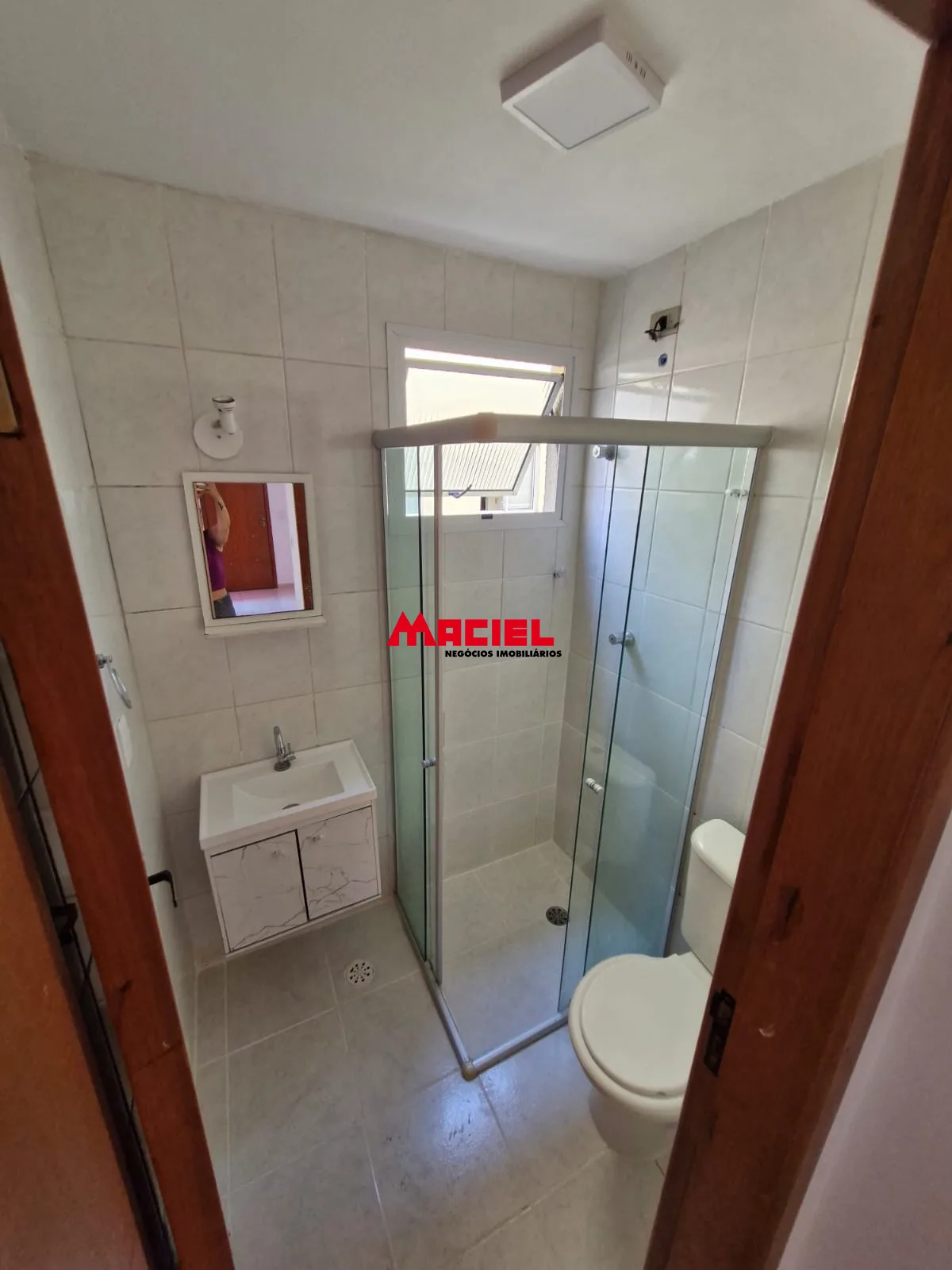 Alugar Apartamento / Padr&atilde;o em S&atilde;o Jos&eacute; dos Campos R$ 1.600,00 - Foto 11