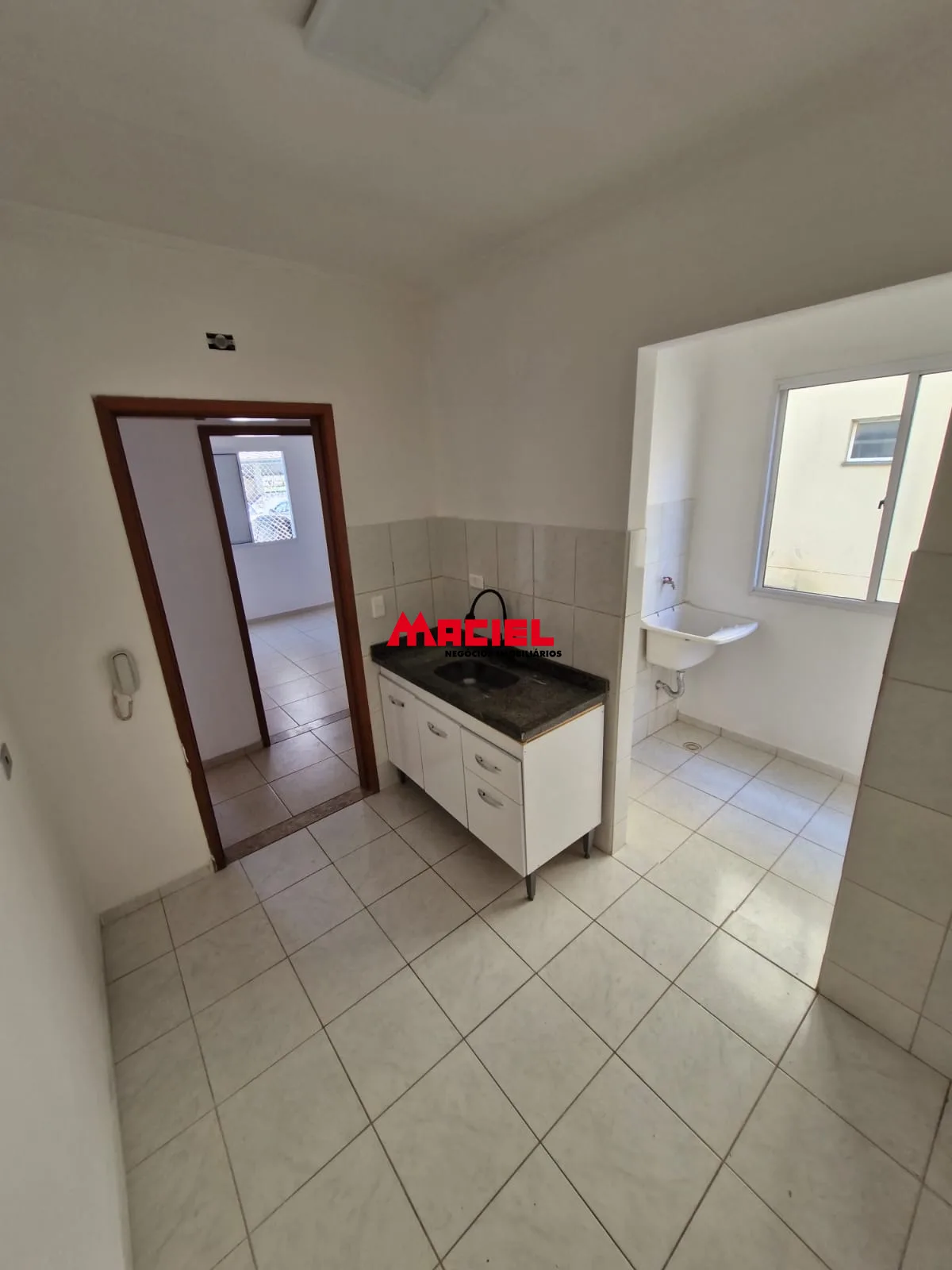 Alugar Apartamento / Padr&atilde;o em S&atilde;o Jos&eacute; dos Campos R$ 1.600,00 - Foto 12