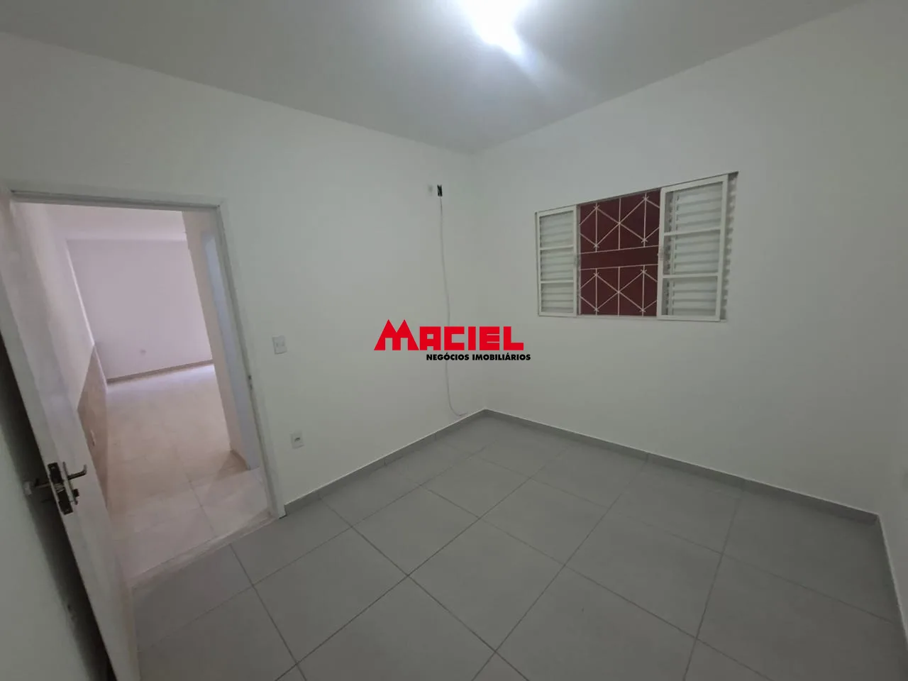 Alugar Comercial / Ponto Comercial em S&atilde;o Jos&eacute; dos Campos R$ 4.800,00 - Foto 2