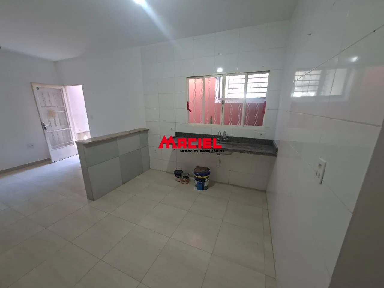 Alugar Comercial / Ponto Comercial em S&atilde;o Jos&eacute; dos Campos R$ 4.800,00 - Foto 4