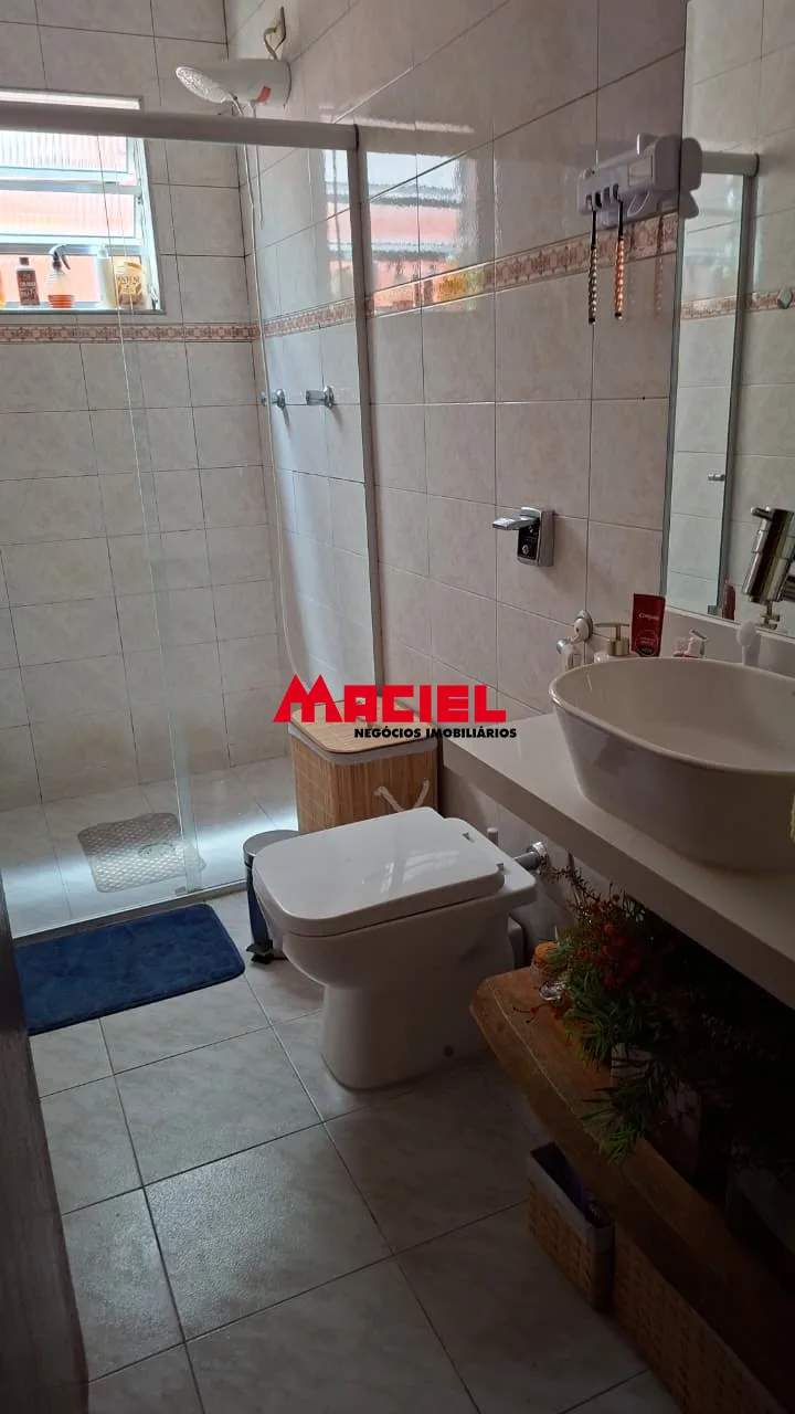 Comprar Casa / Sobrado em S&atilde;o Jos&eacute; dos Campos R$ 850.000,00 - Foto 2